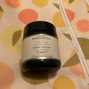 HAWAIIAN BLACK LAVA BODY CAVIAR WITH CHARCOAL